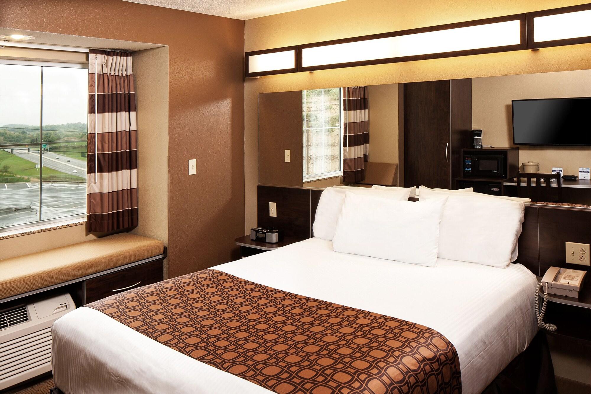 Microtel Inn & Suites By Wyndham St Clairsville - Wheeling St. Clairsville Экстерьер фото