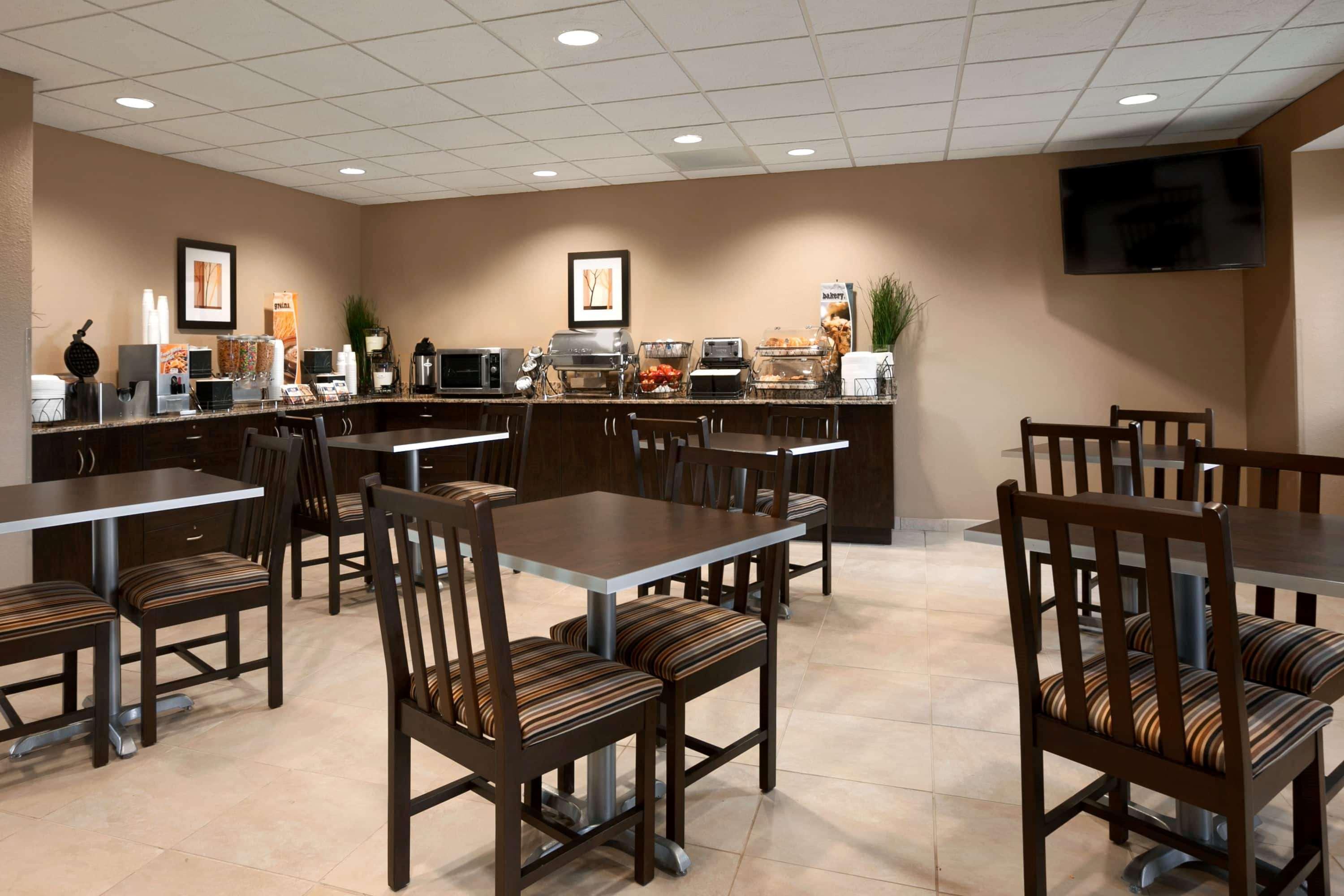 Microtel Inn & Suites By Wyndham St Clairsville - Wheeling St. Clairsville Экстерьер фото