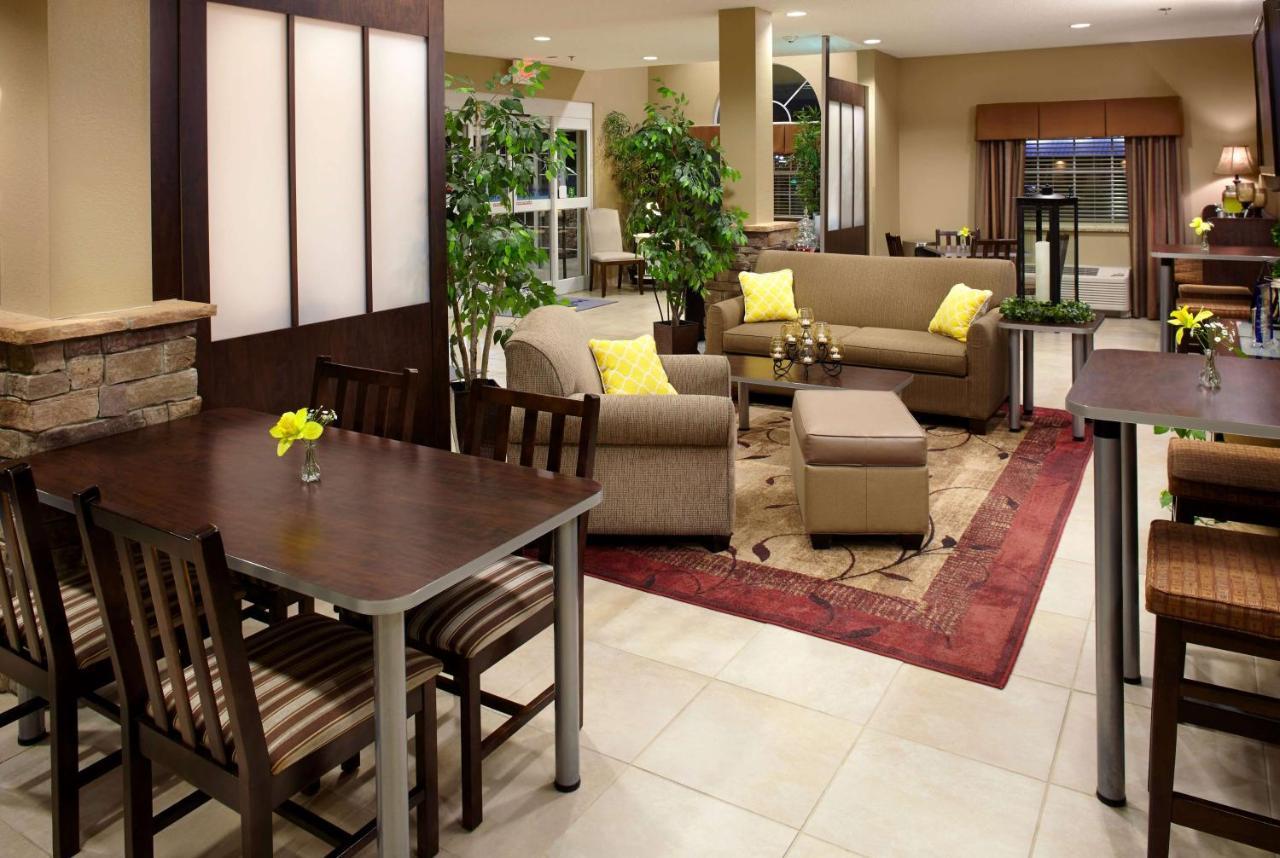 Microtel Inn & Suites By Wyndham St Clairsville - Wheeling St. Clairsville Экстерьер фото
