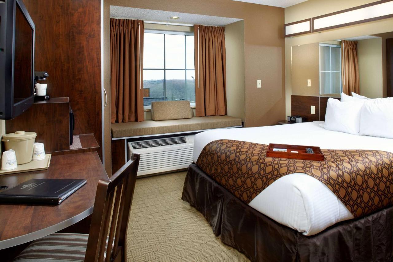Microtel Inn & Suites By Wyndham St Clairsville - Wheeling St. Clairsville Экстерьер фото