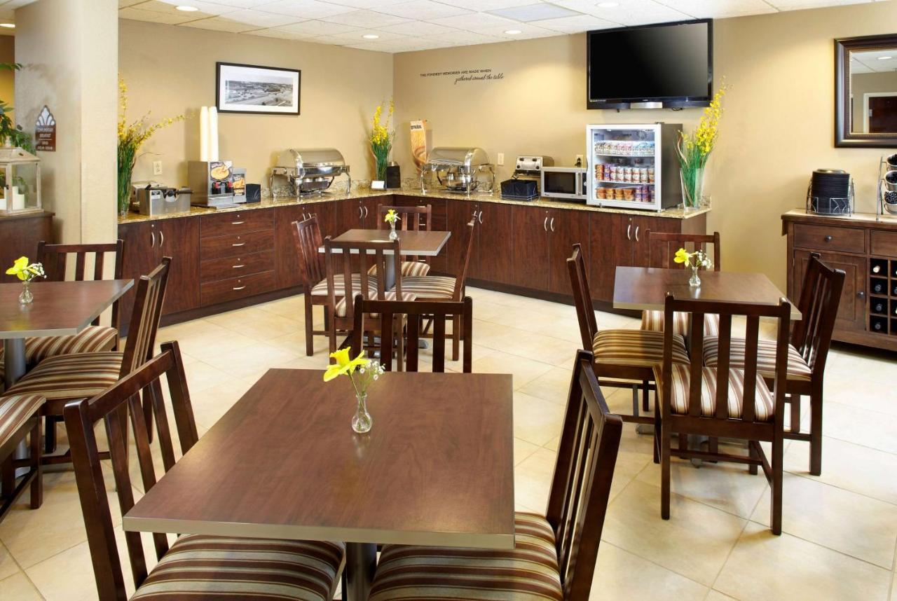 Microtel Inn & Suites By Wyndham St Clairsville - Wheeling St. Clairsville Экстерьер фото