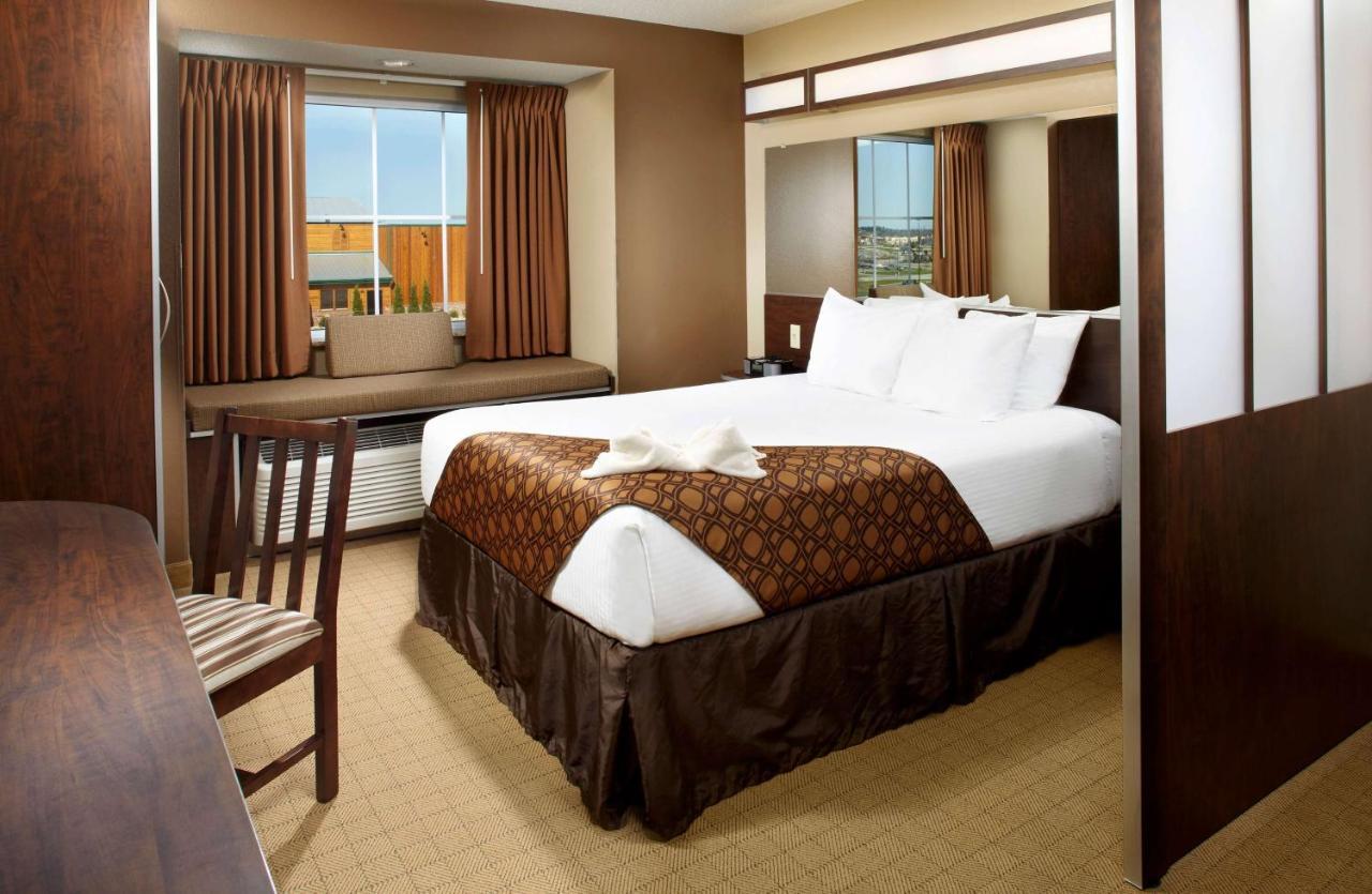 Microtel Inn & Suites By Wyndham St Clairsville - Wheeling St. Clairsville Экстерьер фото