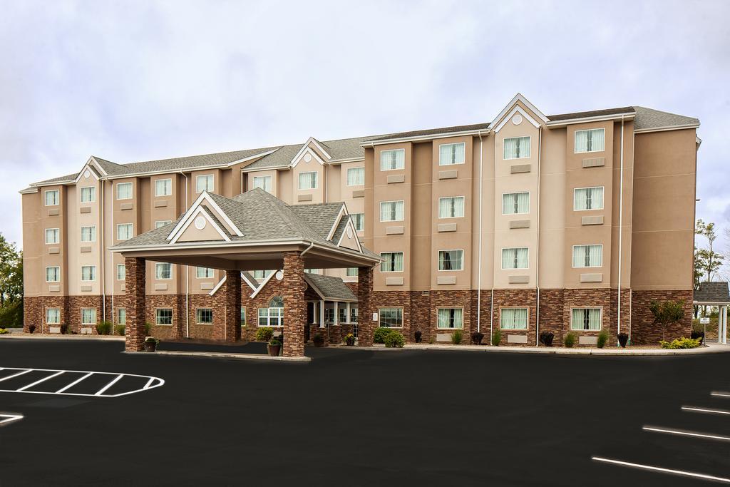Microtel Inn & Suites By Wyndham St Clairsville - Wheeling St. Clairsville Экстерьер фото