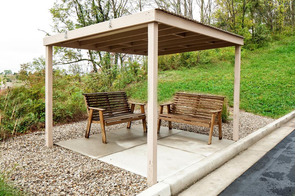 Microtel Inn & Suites By Wyndham St Clairsville - Wheeling St. Clairsville Экстерьер фото