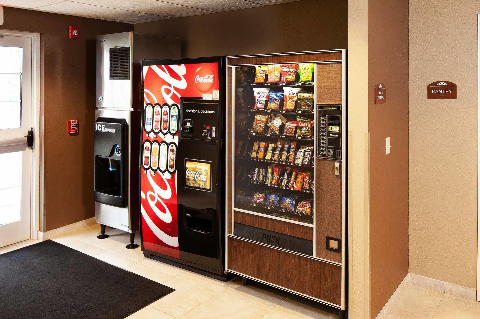 Microtel Inn & Suites By Wyndham St Clairsville - Wheeling St. Clairsville Экстерьер фото